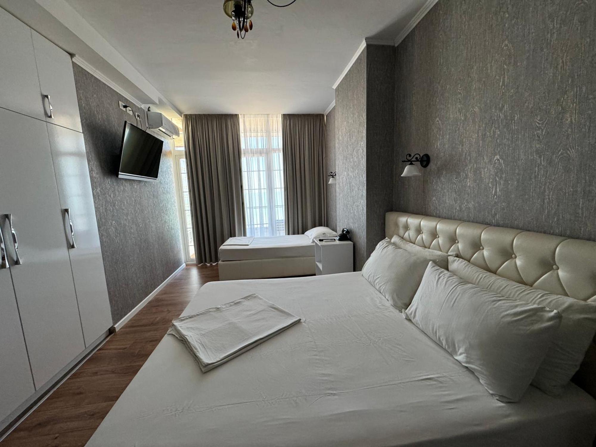 Espana Aparthotel Škalngur 외부 사진